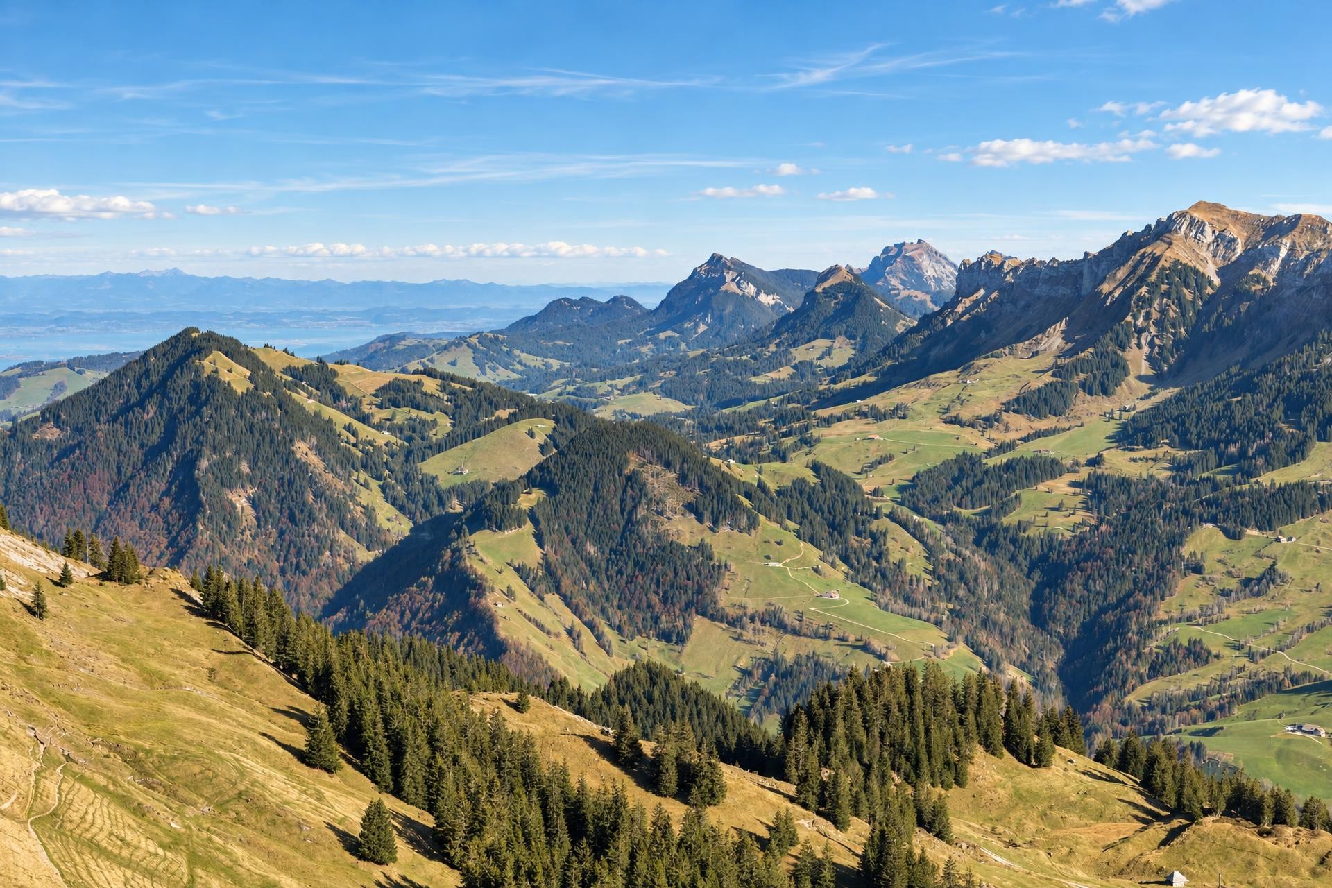 Mountain Hike over the Risete